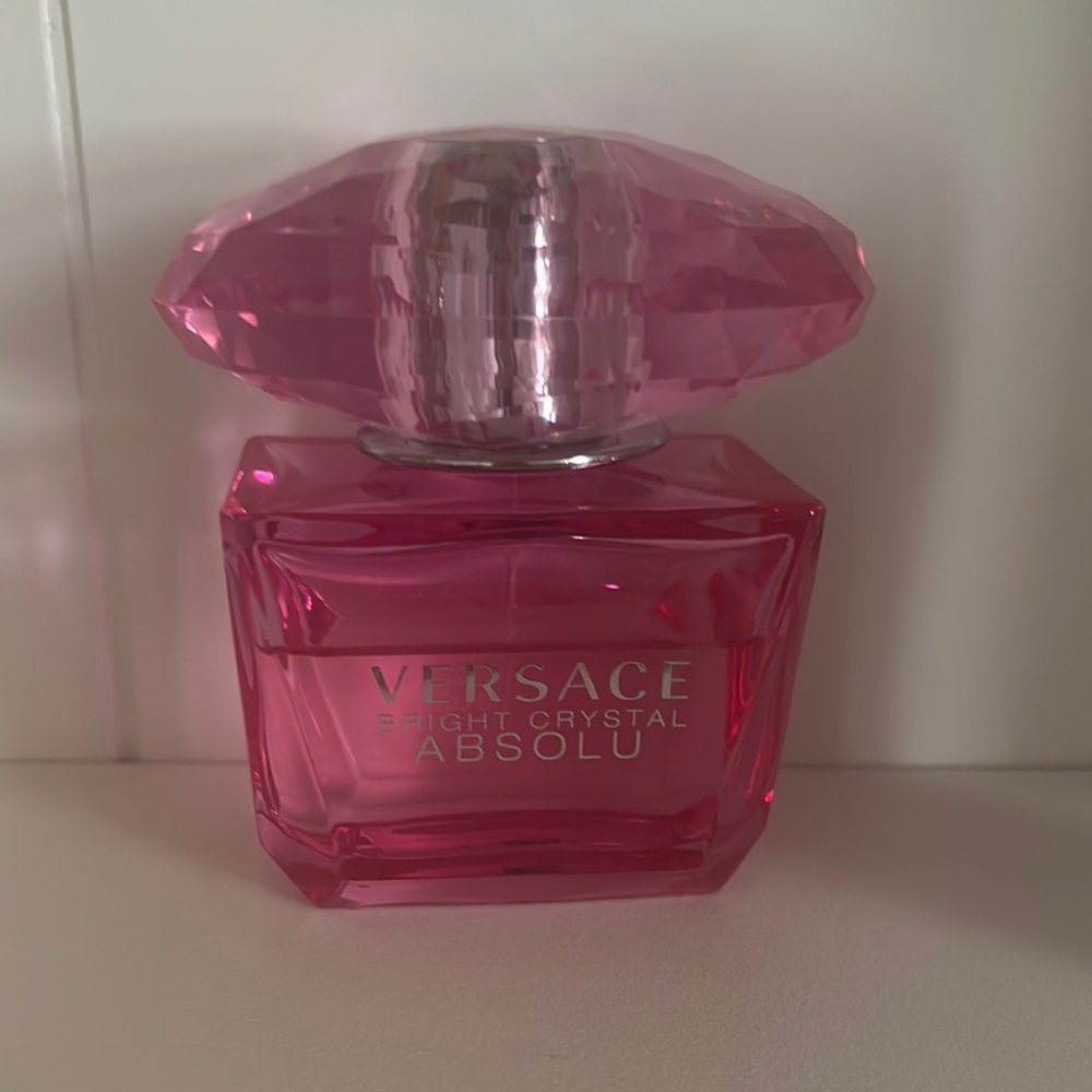 Versace Bright Crystal Absolu in Vibrant Pink